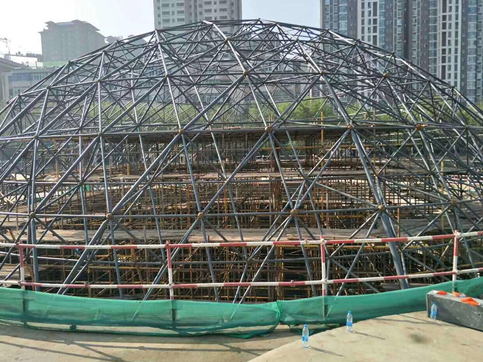 西双版纳球形网架钢结构施工